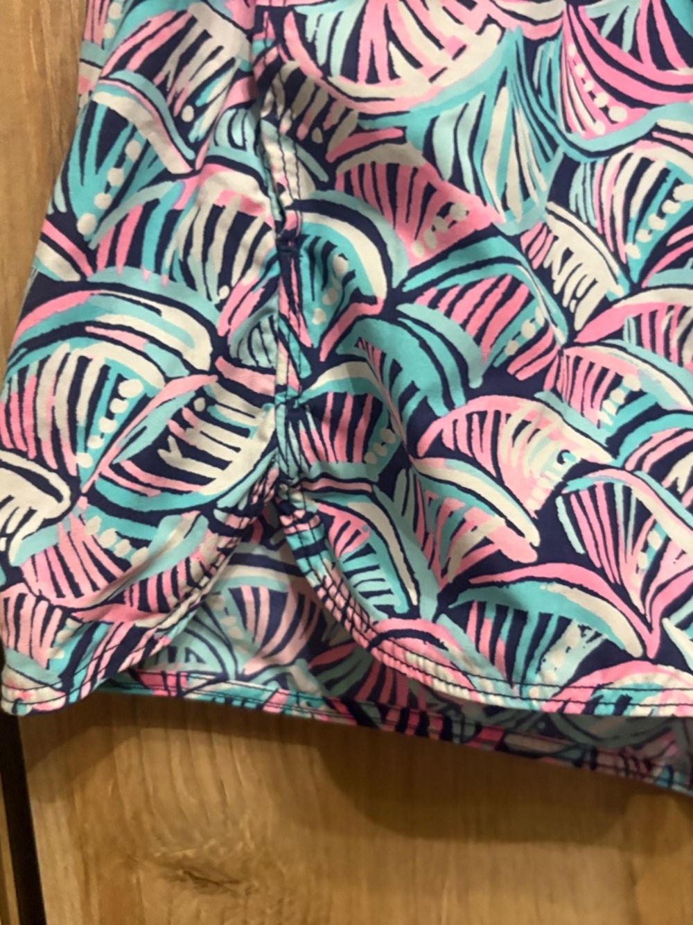 Lilly Pulitzer Run Around Nylon Beach Shorts Size XS Luxletic Pockets Pink Blue - Picture 5 of 6
